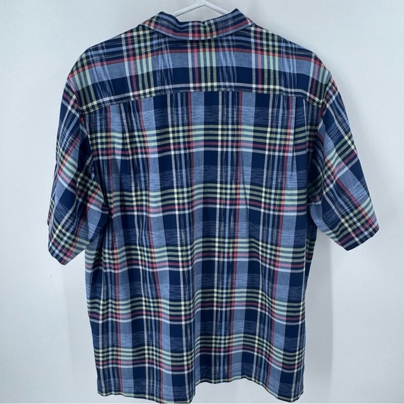 Tommy Bahama Blue and Red Casual Button Down Shirt 100% Silk - Picture 4 of 7